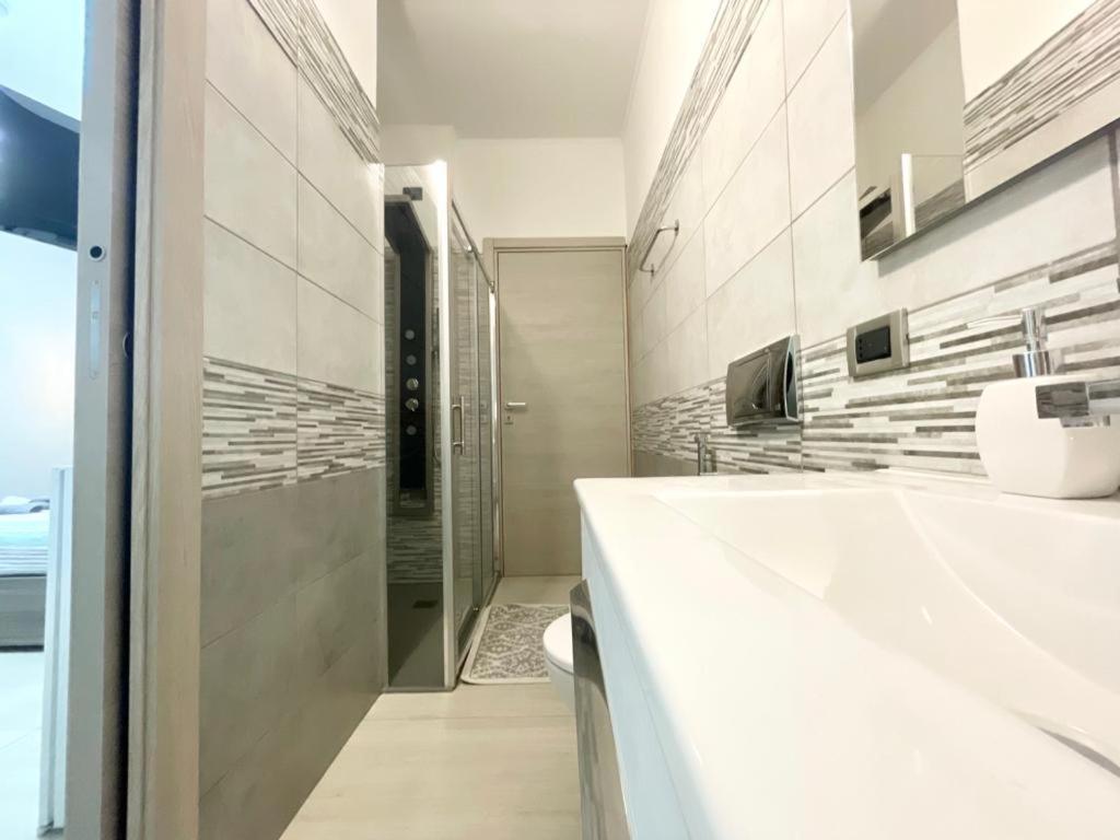 One Key Home Верона Екстериор снимка