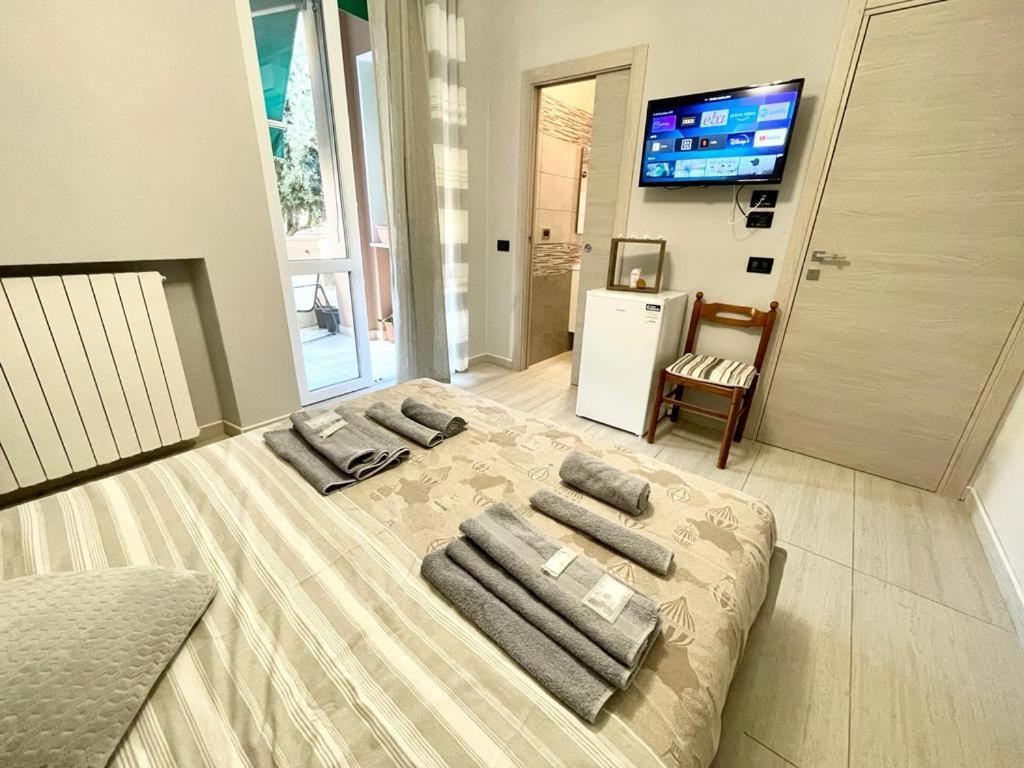 One Key Home Верона Екстериор снимка